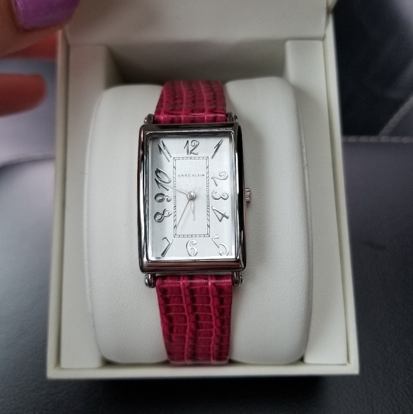 💖  Anne Klein watch - Picture 4 of 9